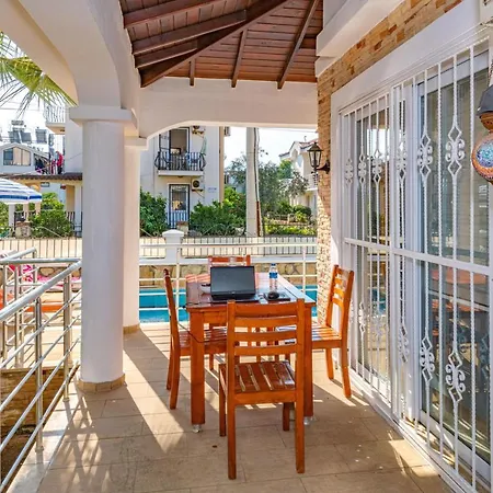 Yasam Park - Luxury 8 Person - Calis 90mt 페티예