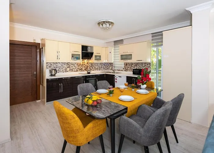 Villa Yasam Park - Luxury 8 Person - Calis 90mt *