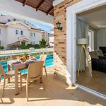 Yasam Park - Luxury 8 Person - Calis 90mt Villa Fethiye