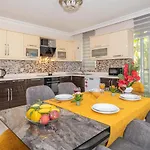 Yasam Park - Luxury 8 Person - Calis 90mt * Fethiye