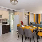 Yasam Park - Luxury 8 Person - Calis 90mt * Fethiye
