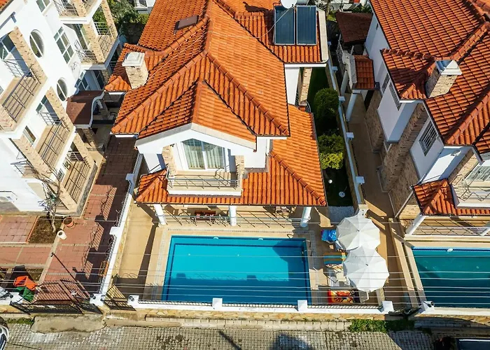 Villa Yasam Park - Luxury 8 Person - Calis 90mt Fethiye