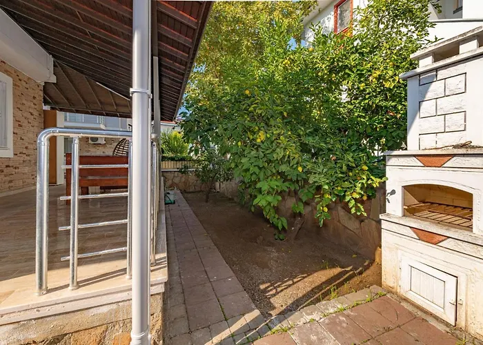 Villa Yasam Park - Luxury 8 Person - Calis 90mt