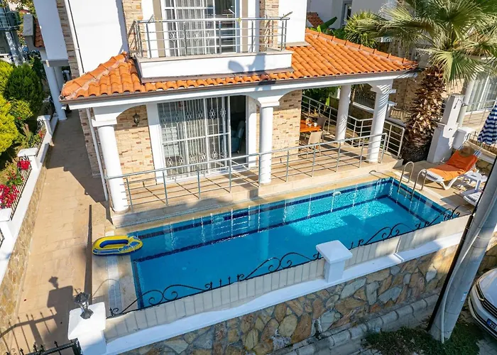 Villa Yasam Park - Luxury 8 Person - Calis 90mt Fethiye