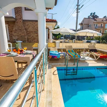 Yasam Park - Luxury 8 Person - Calis 90mt Villa Fethiye