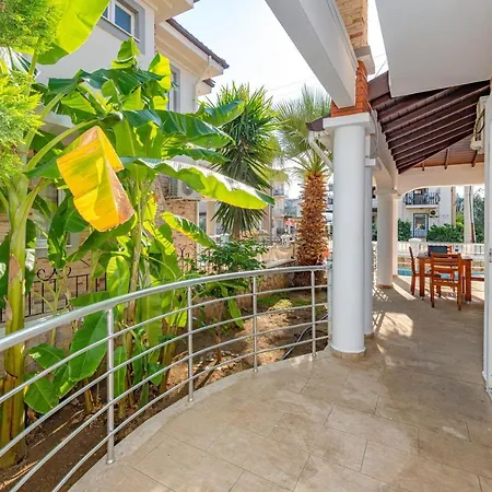 Villa Yasam Park - Luxury 8 Person - Calis 90mt Fethiye
