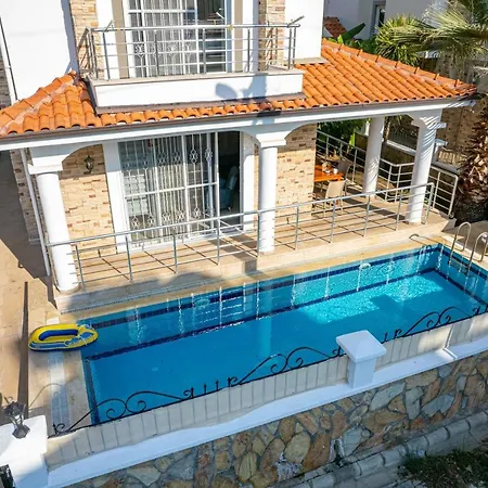 Villa Yasam Park - Luxury 8 Person - Calis 90mt Fethiye