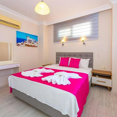 Villa Yasam Park - Luxury 8 Person - Calis 90mt